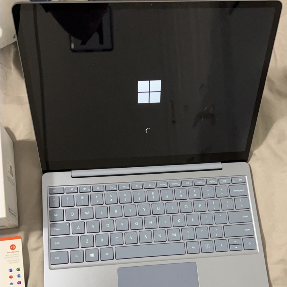 Microsoft surface laptop go
